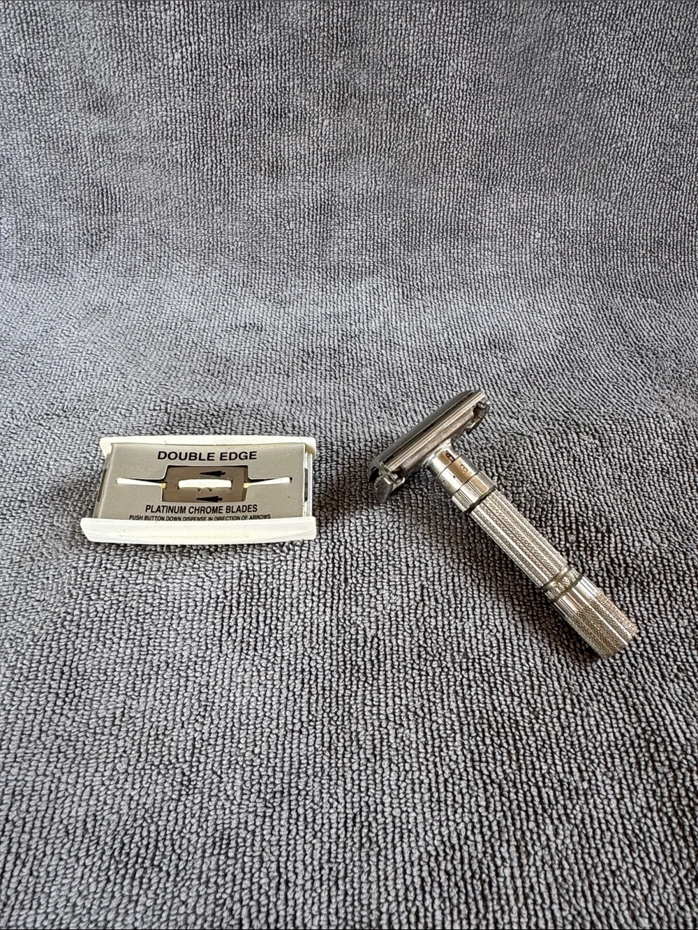 Vintage Gillette Slim Double Edge Adjustable Safety Razor and Blades
